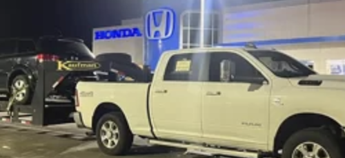 Coleta noturna em concessionária Honda